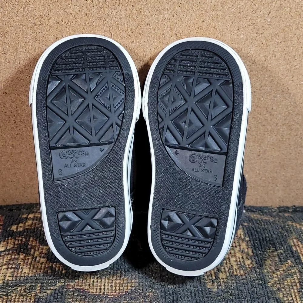 Converse Kids Black Chuck Taylor All Star Axel Mid- Size 6/13 cm